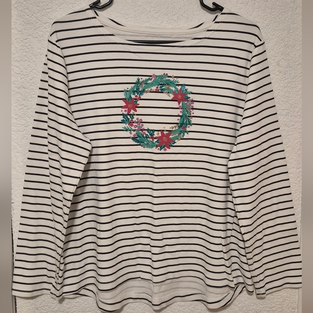 Arrow Black and White Striped Sweatshirt with Festive Wreath